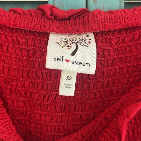 Self Esteem Scarlet Puff Sleeve Blouse - Picture 2 of 4